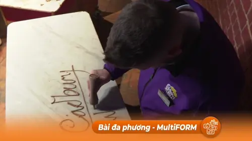 Anh: Trưng bày trứng Phục sinh bằng socola nặng 45kg