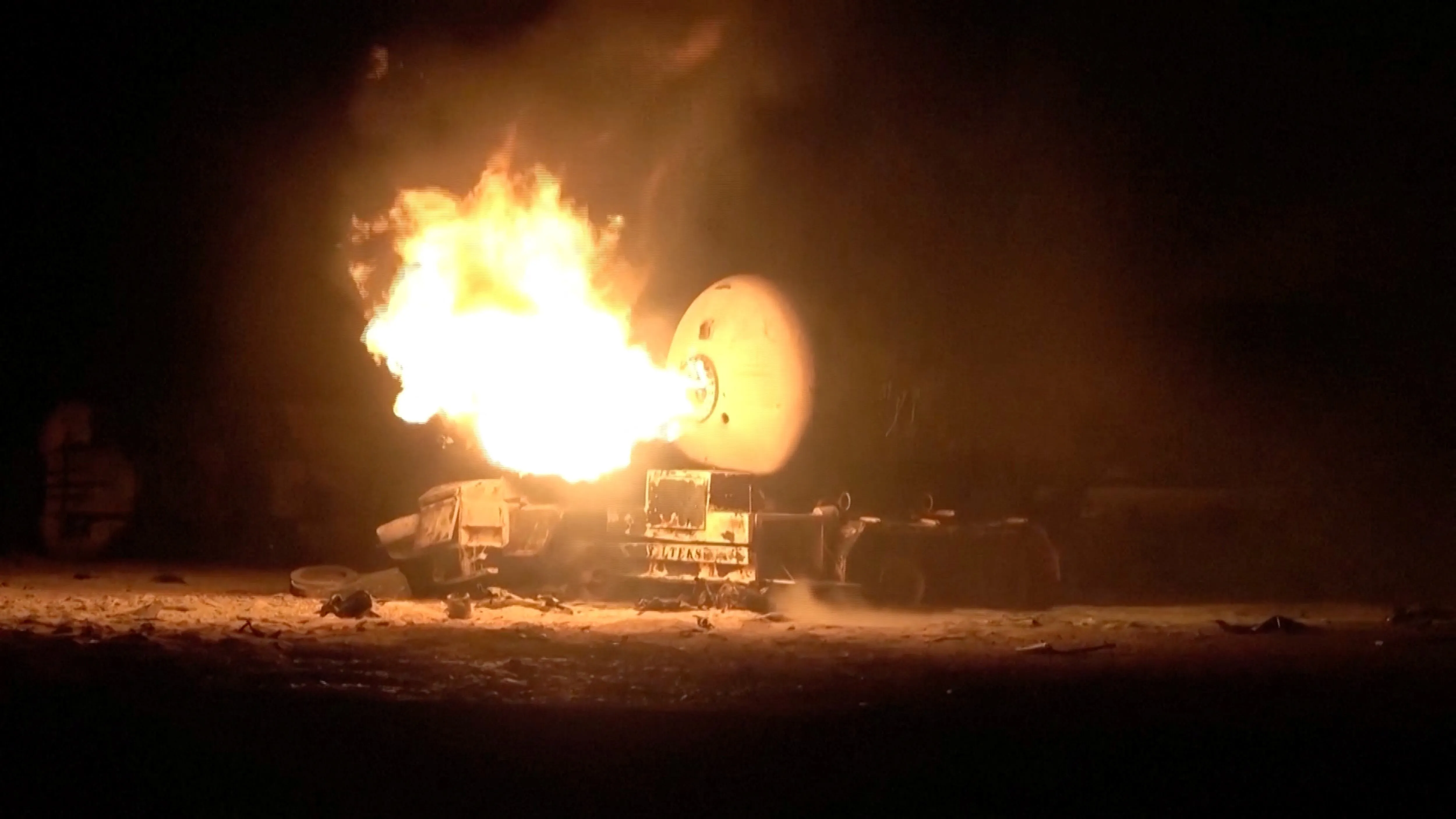 Houthi: 80 người thiệt mạng trong đòn tập kích của Mỹ vào cảng Yemen