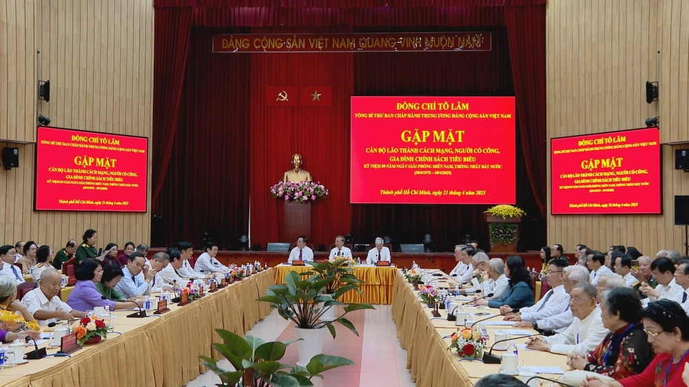 Tổng Bí thư Tô Lâm gặp mặt cán bộ lão thành, gia đình chính sách tiêu biểu khu vực phía Nam