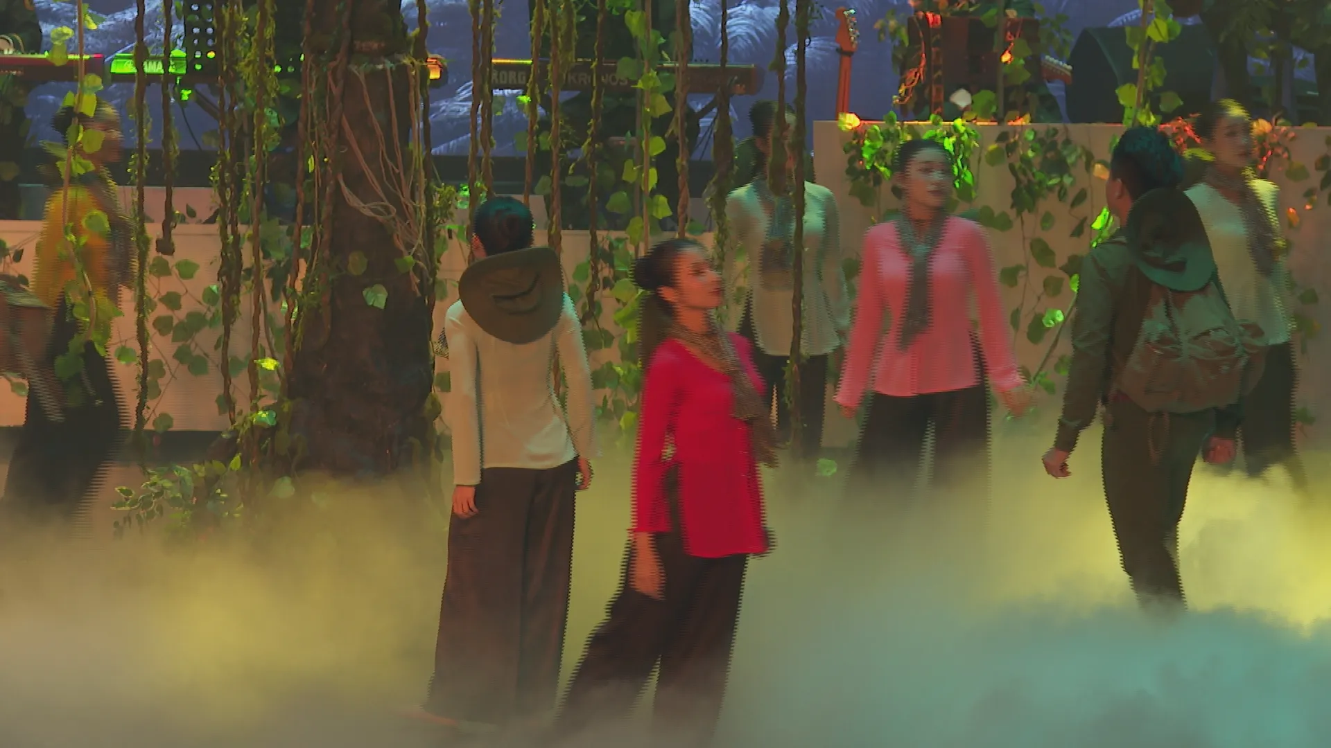 Chương trình nghệ thuật "Rừng vọng" kỷ niệm 50 năm ngày Giải phóng miền Nam tại nhà hát Quân đội phía Nam