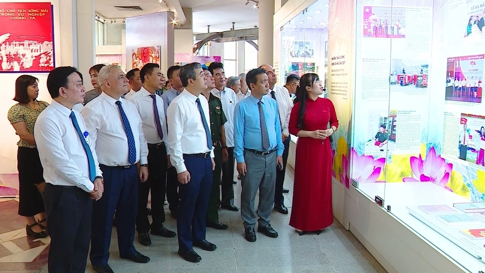Tôn vinh, lan tỏa những giá trị cao đẹp từ 135 tấm gương tiêu biểu