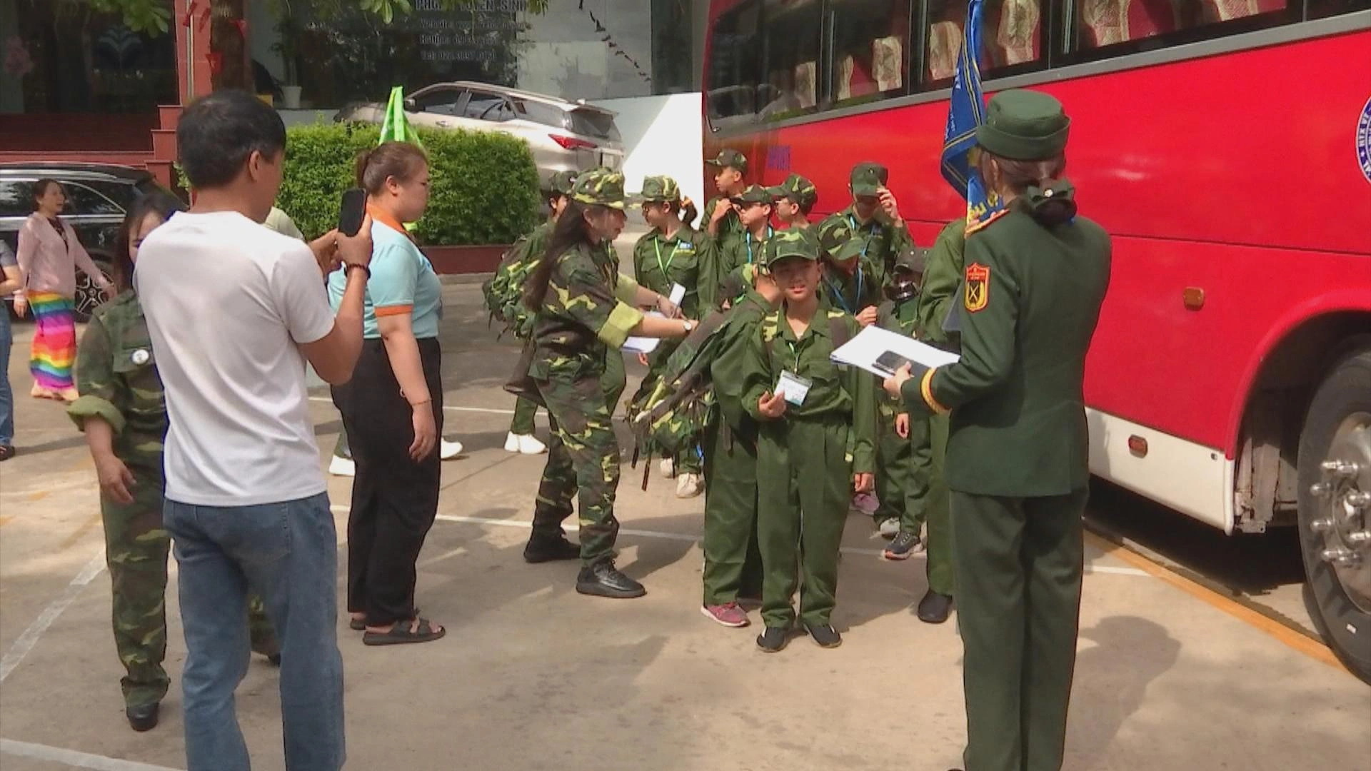 Mùa Hè ý nghĩa cho các em nhỏ với Học kỳ quân đội