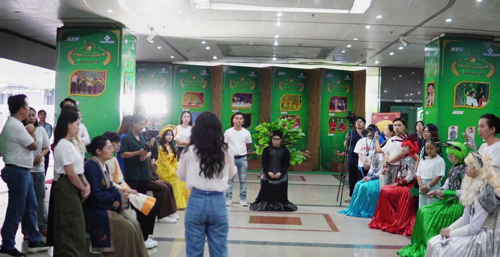 “Trung thu sáng lòng em” - Lần đầu tiên trẻ em khiếm thị được “xem” chương trình truyền hình - Ảnh 9.