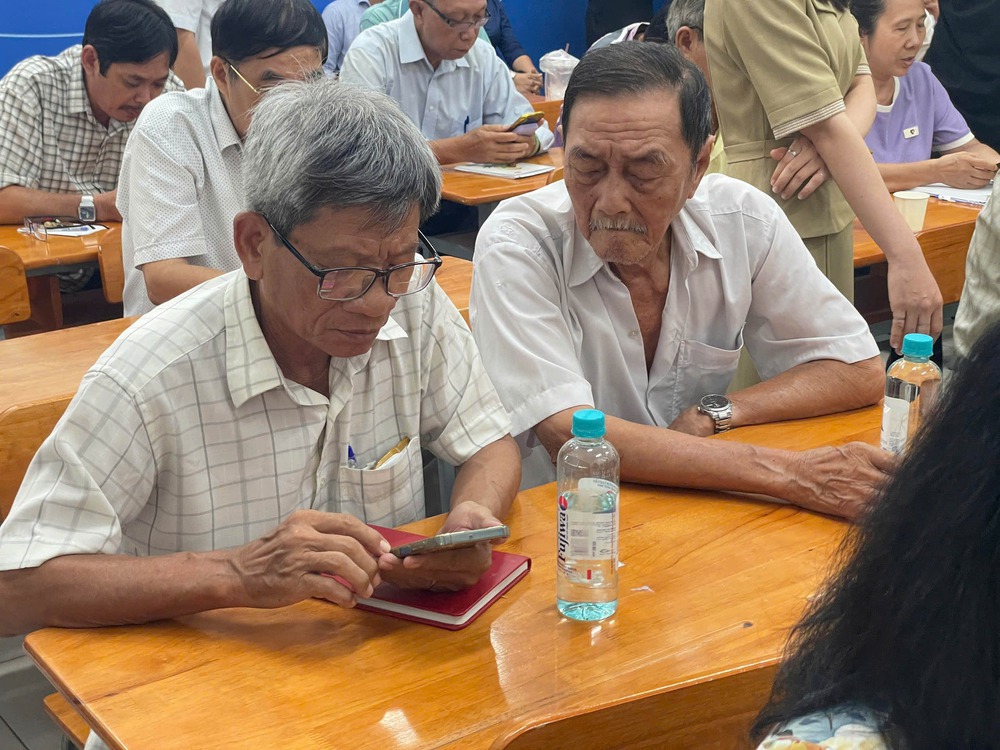 "Bình dân học vụ số": Khi công nghệ đến gần hơn với từng người dân- Ảnh 6.