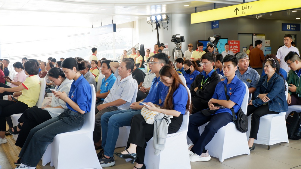 Bình dân học vụ số: Khi công nghệ bước vào đời sống bình dân- Ảnh 3.