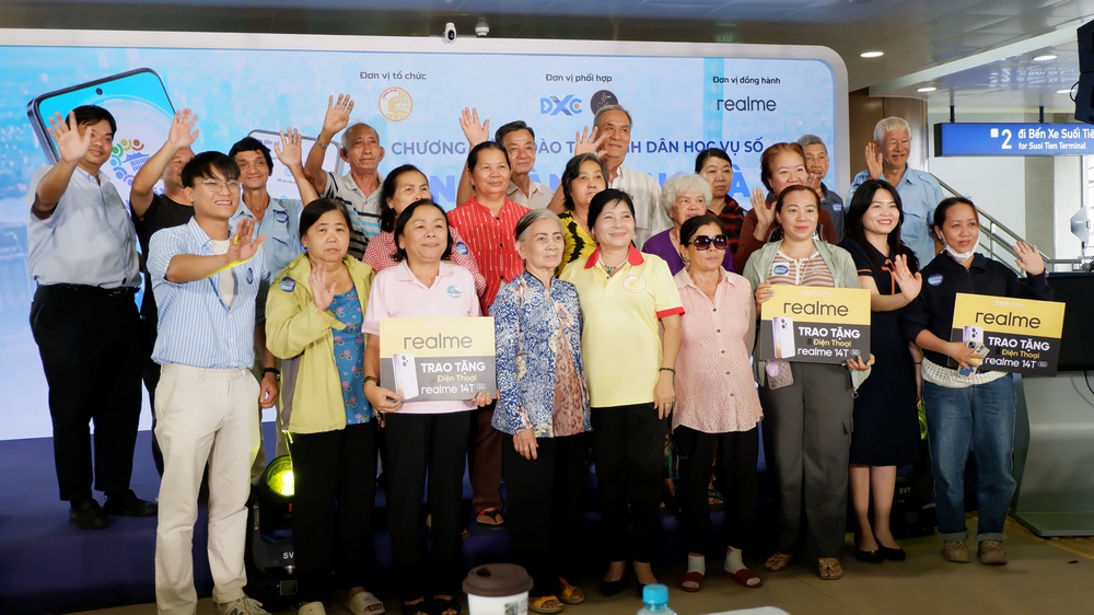 Bình dân học vụ số: Khi công nghệ bước vào đời sống bình dân- Ảnh 13.