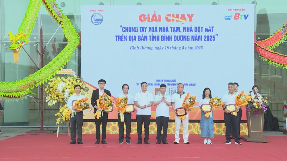 TP.HCM nỗ lực về đích xoá nhà tạm, nhà dột nát - Ảnh 16.
