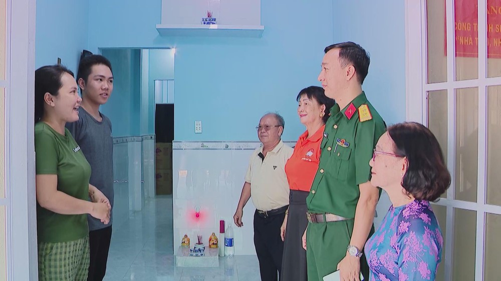 TP.HCM nỗ lực về đích xoá nhà tạm, nhà dột nát - Ảnh 10.