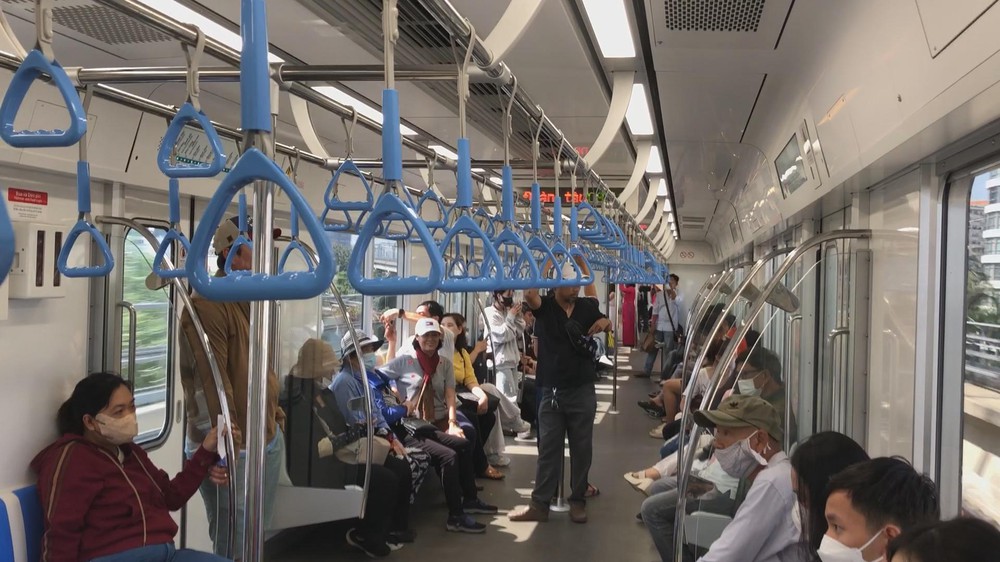 Metro số 1: Tăng số chuyến và phương thức lựa chọn di chuyển mới phục vụ người dân dịp Đại lễ- Ảnh 3.