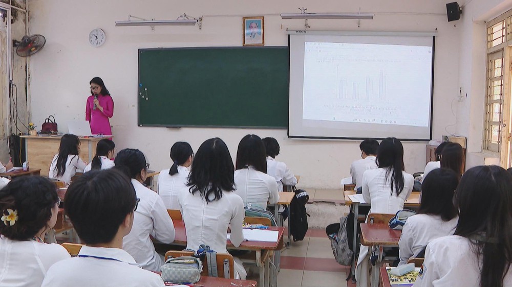 Nhìn lại Kỳ thi Tốt nghiệp THPT 2025 - Ảnh 14.