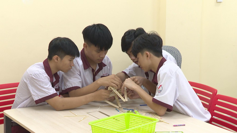 Nhìn lại Kỳ thi Tốt nghiệp THPT 2025 - Ảnh 25.