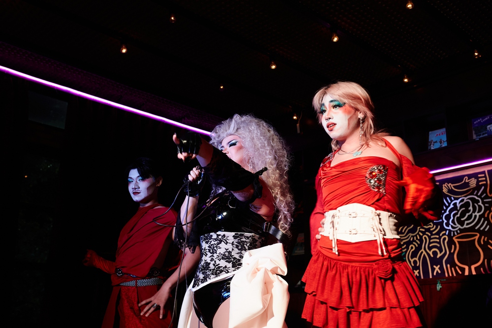 Drag Queen: Những thân phận được màn đêm làm cho rực rỡ - Ảnh 25.