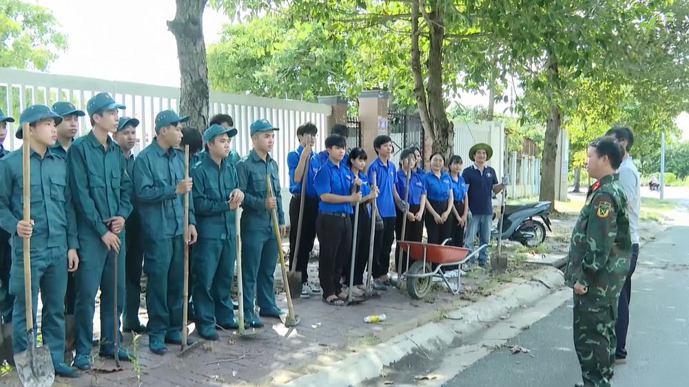 TP. Hồ Chí Minh căng mình ứng phó triều cường và mưa dông - Ảnh 16.