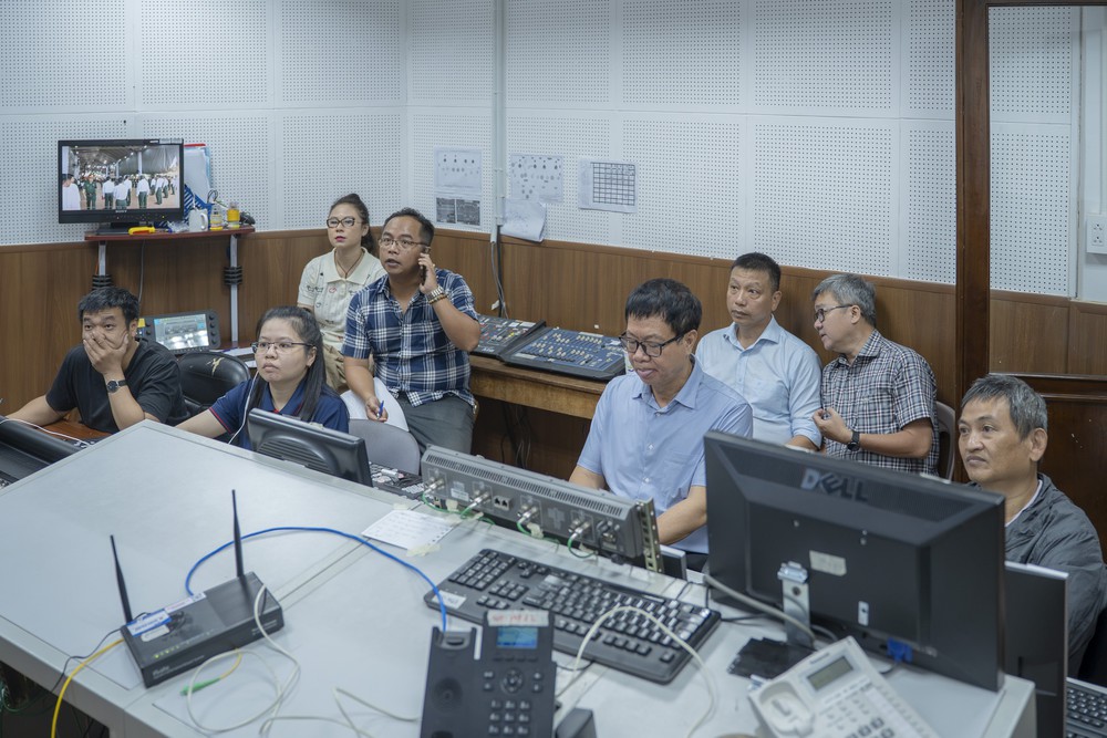 Ekip HTV hoàn thành chương trình truyền hình trực tiếp lễ truy điệu 731 hài cốt liệt sĩ - Ảnh 28.