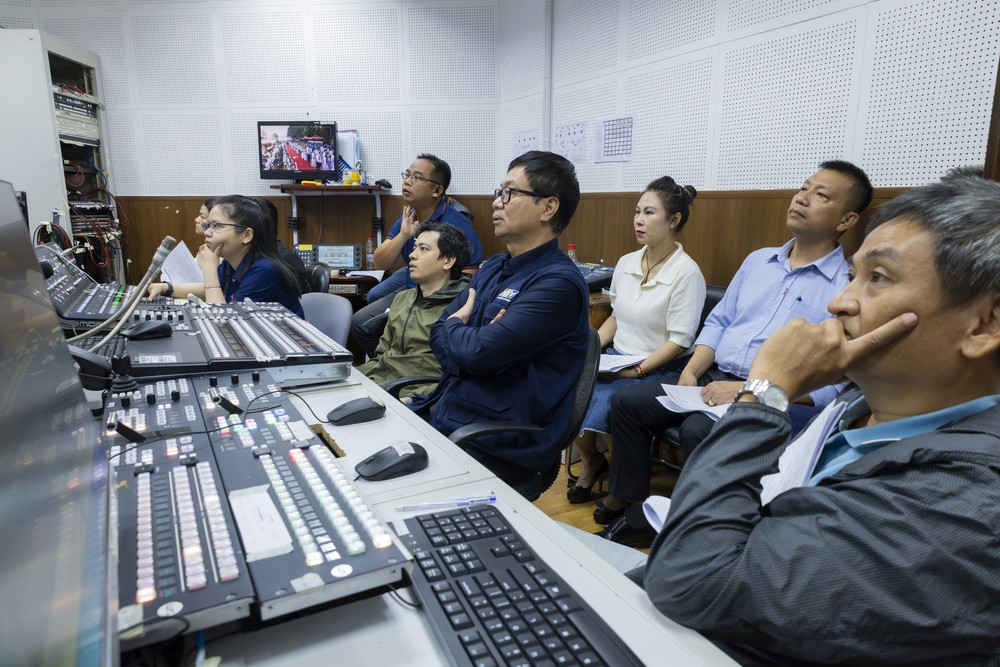 Ekip HTV hoàn thành chương trình truyền hình trực tiếp lễ truy điệu 731 hài cốt liệt sĩ - Ảnh 20.
