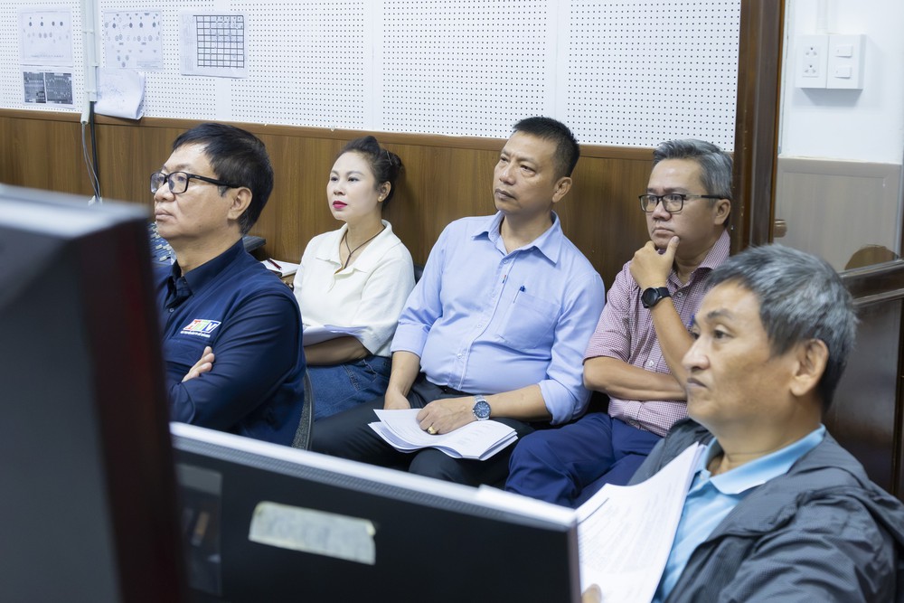 Ekip HTV hoàn thành chương trình truyền hình trực tiếp lễ truy điệu 731 hài cốt liệt sĩ - Ảnh 23.