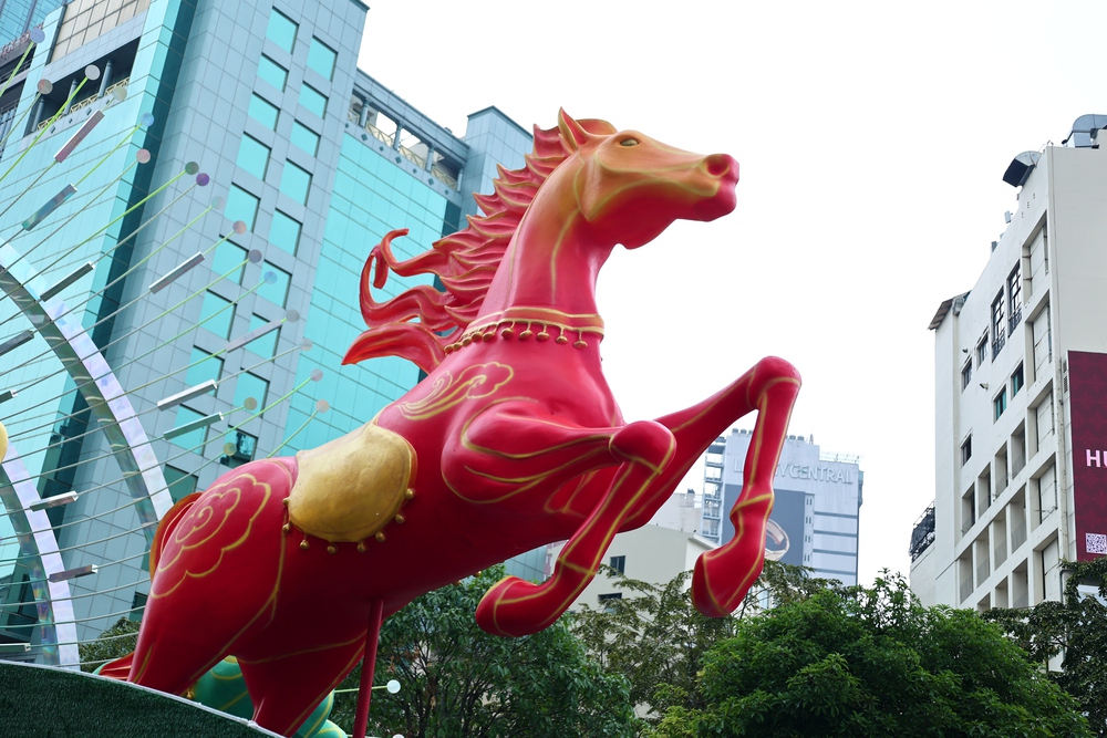 Đường hoa Nguyễn Huệ Tết Bính Ngọ 2026: Đánh dấu chương mới của siêu đô thị quốc tế- Ảnh 31. Đường hoa Nguyễn Huệ Tết Bính Ngọ 2026: Đánh dấu chương mới của siêu đô thị quốc tế - Ảnh 31.