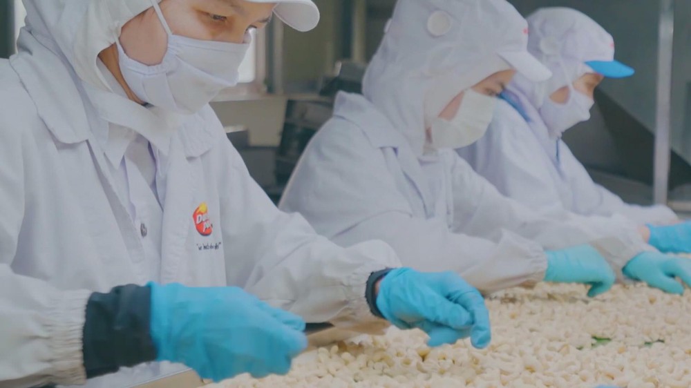 DBKT: Khát vọng 1.000 tỷ USD và bài toán "vượt chướng ngại vật" của xuất khẩu Việt Nam năm 2026 - Ảnh 2.