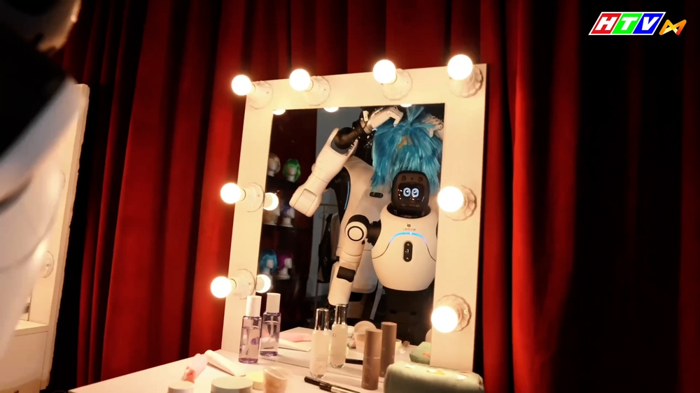 HTV phát sóng độc quyền chương trình nghệ thuật 100% bởi robot đầu tiên trên thế giới trên nền tảng HTVm- Ảnh 5.