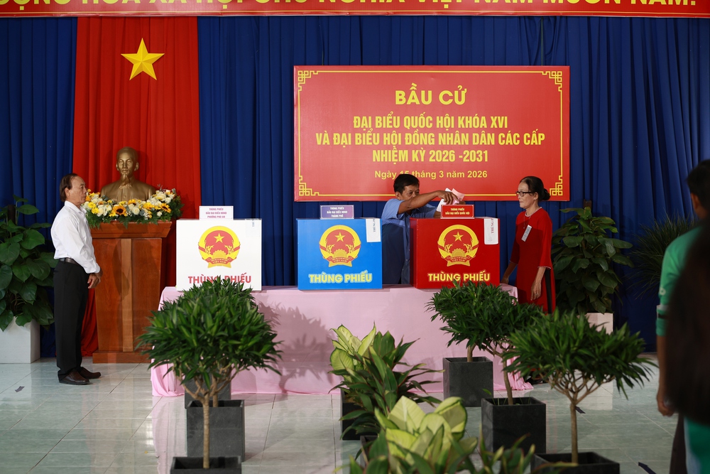 TP. Hồ Chí Minh - Những câu chuyện đẹp trong ngày bầu cử - Ảnh 5.