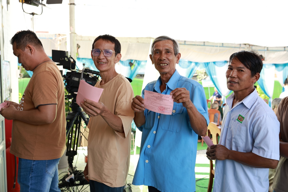 TP. Hồ Chí Minh - Những câu chuyện đẹp trong ngày bầu cử - Ảnh 15.