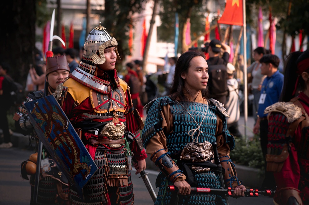 Rực rỡ sắc màu Việt phục giữa lòng TP. Hồ Chí Minh- Ảnh 6.