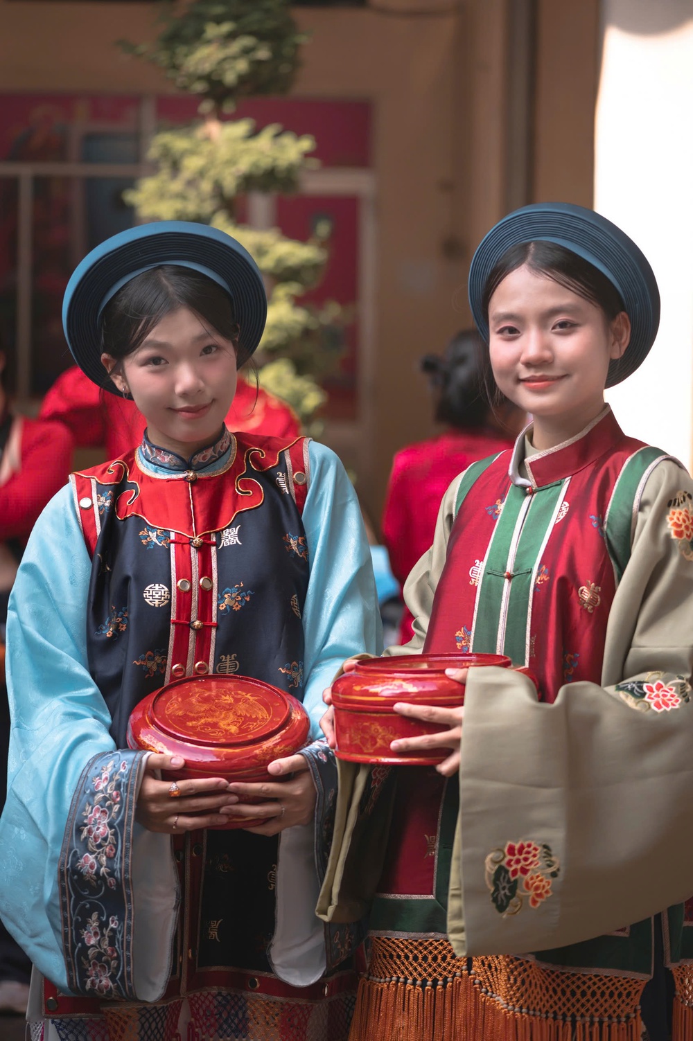 Rực rỡ sắc màu Việt phục giữa lòng TP. Hồ Chí Minh- Ảnh 15.