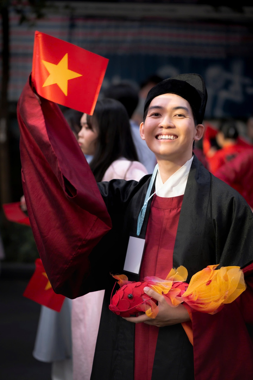 Rực rỡ sắc màu Việt phục giữa lòng TP. Hồ Chí Minh- Ảnh 16.