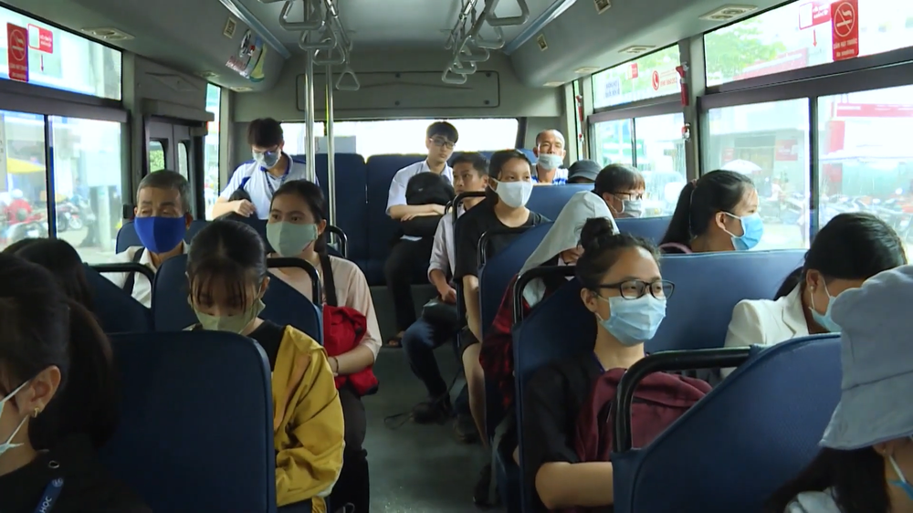 Giao thông xanh - Đi vui, về khỏe: Người dân TP. Hồ Chí Minh chuyển dịch sang metro và xe buýt - Ảnh 9.