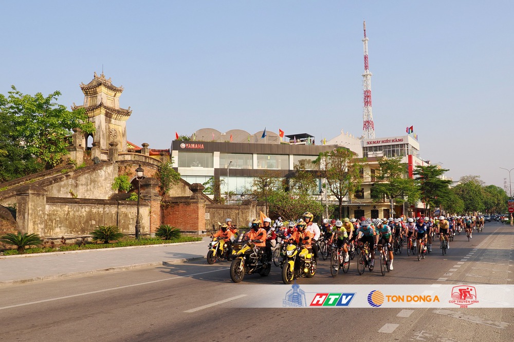 Cúp Truyền hình 2026: Hành trình "Non sông liền một dải" – Nối dài mạch nguồn dân tộc- Ảnh 22. Cúp Truyền hình 2026: Hành trình "Non sông liền một dải" – Nối dài mạch nguồn dân tộc- Ảnh 22.