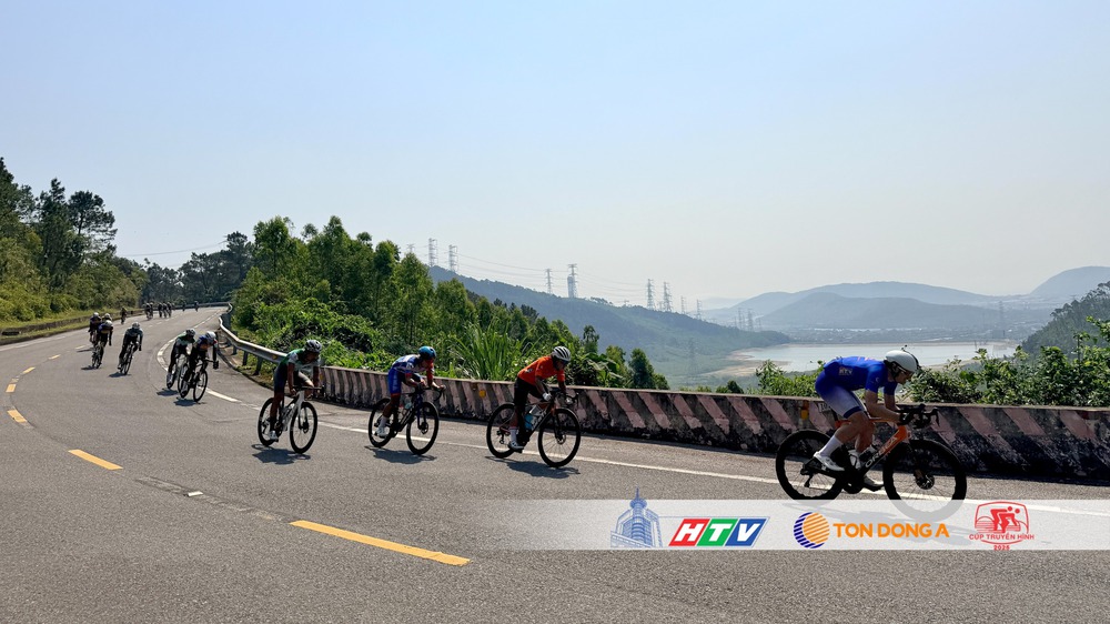 Cúp Truyền hình 2026: Hành trình "Non sông liền một dải" – Nối dài mạch nguồn dân tộc- Ảnh 18. Cúp Truyền hình 2026: Hành trình "Non sông liền một dải" – Nối dài mạch nguồn dân tộc- Ảnh 18.