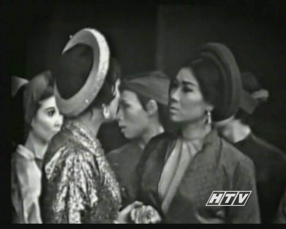 HTV phục chế "Tiếng trống Mê Linh" – Giữ gìn di sản, nối dài huyền thoại - Ảnh 9.