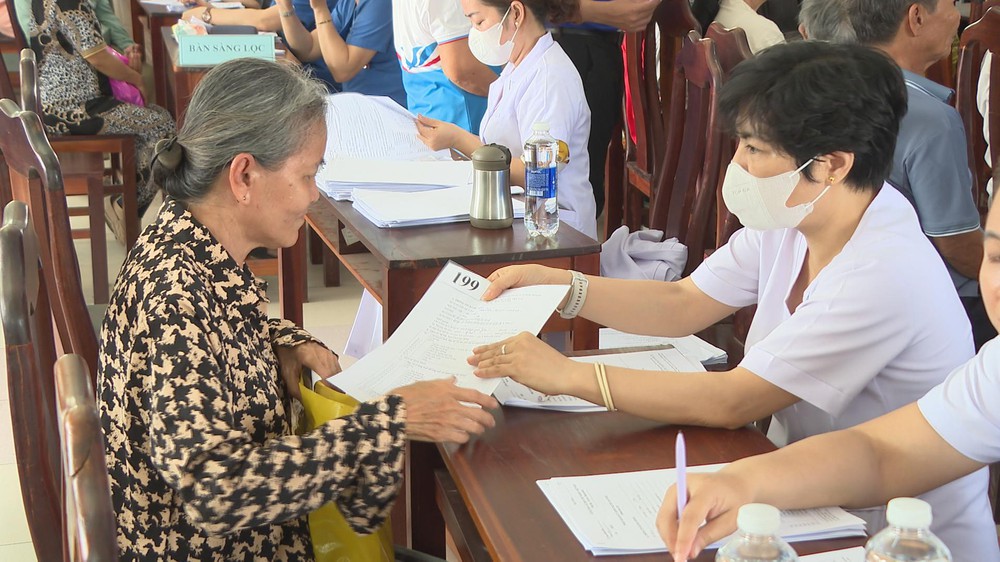 Y tế TP. Hồ Chí Minh: Hành trình từ "chữa bệnh" sang "quản lý sức khỏe" toàn dân - Ảnh 18.