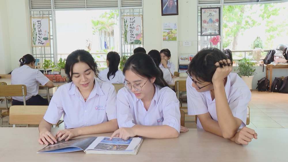 Xây dựng “lá chắn niềm tin” - Lan tỏa giá trị tích cực từ cơ sở - Ảnh 1.