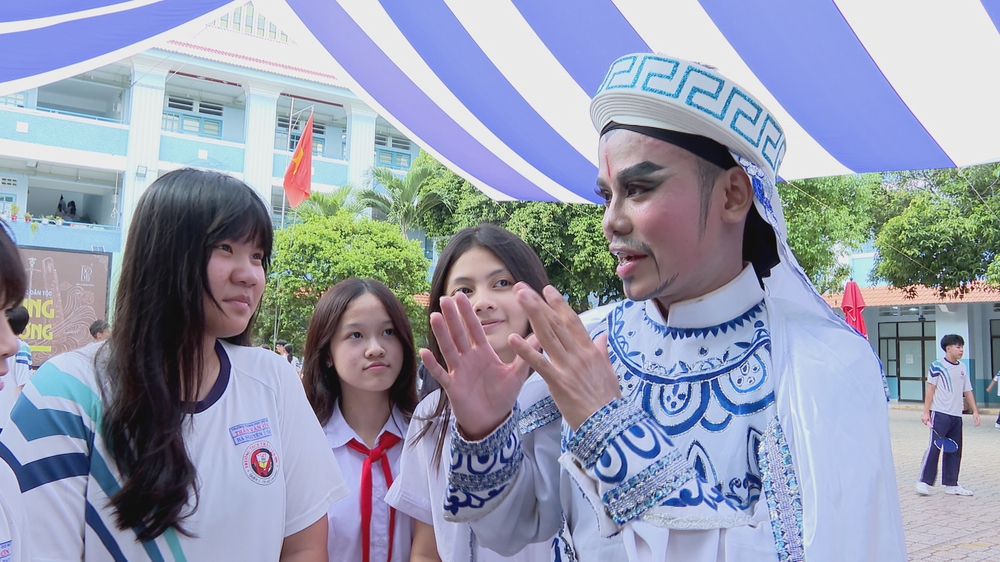 Đưa công nghiệp văn hóa thành ngành kinh tế mũi nhọn - Ảnh 16.