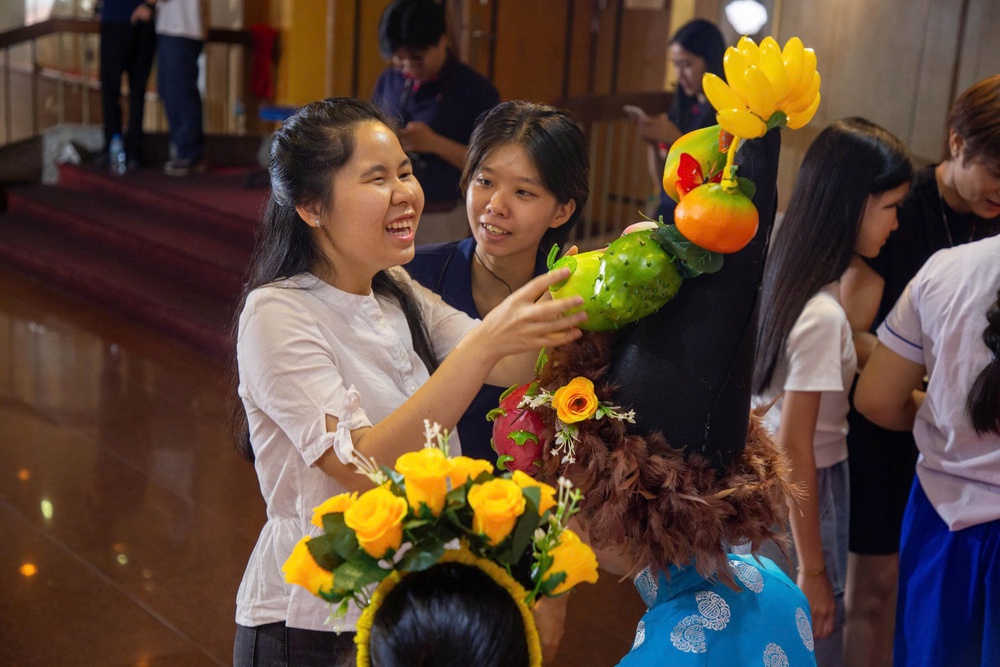 Khi cổ tích được “xem” bằng đôi tai và chạm bằng đôi tay - Ảnh 17.