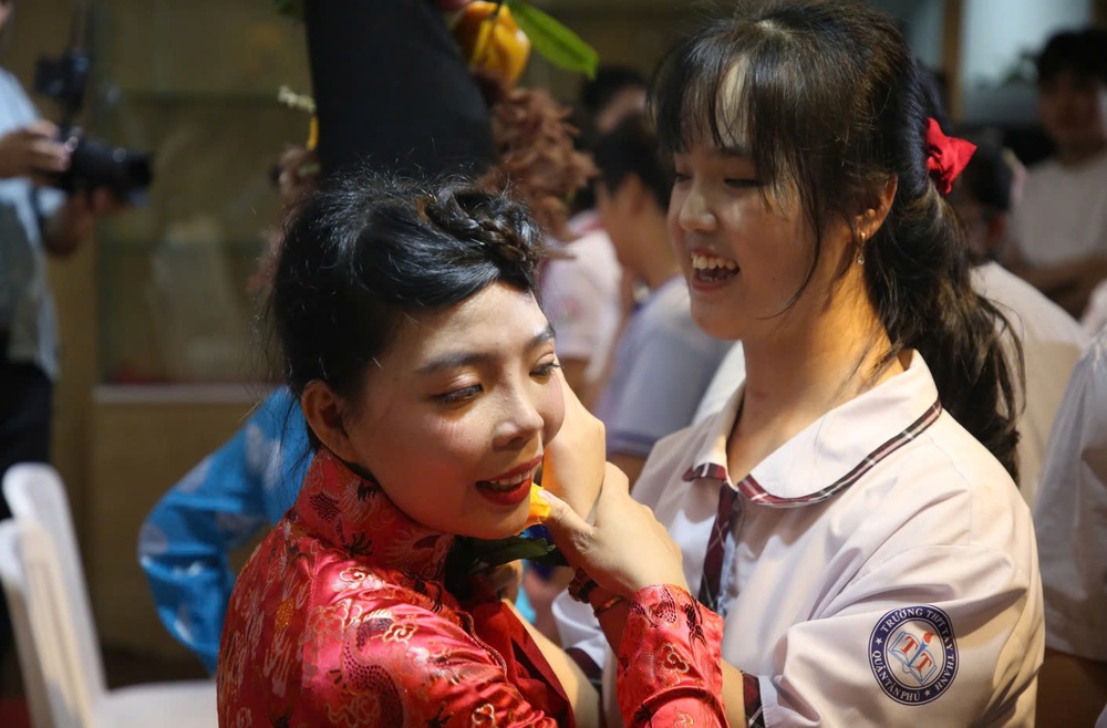 Khi cổ tích được “xem” bằng đôi tai và chạm bằng đôi tay - Ảnh 35.