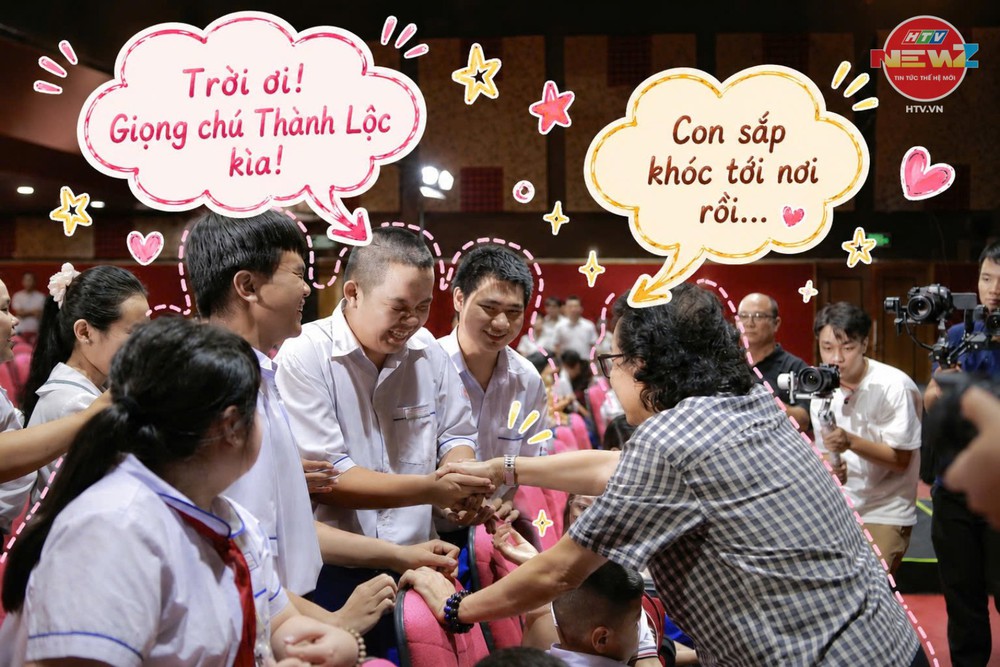Chuyện chúng tôi: Khi cổ tích được “xem” bằng đôi tai và chạm bằng đôi tay - Hành trình lan tỏa yêu thương của ê-kíp HTV - Ảnh 12.