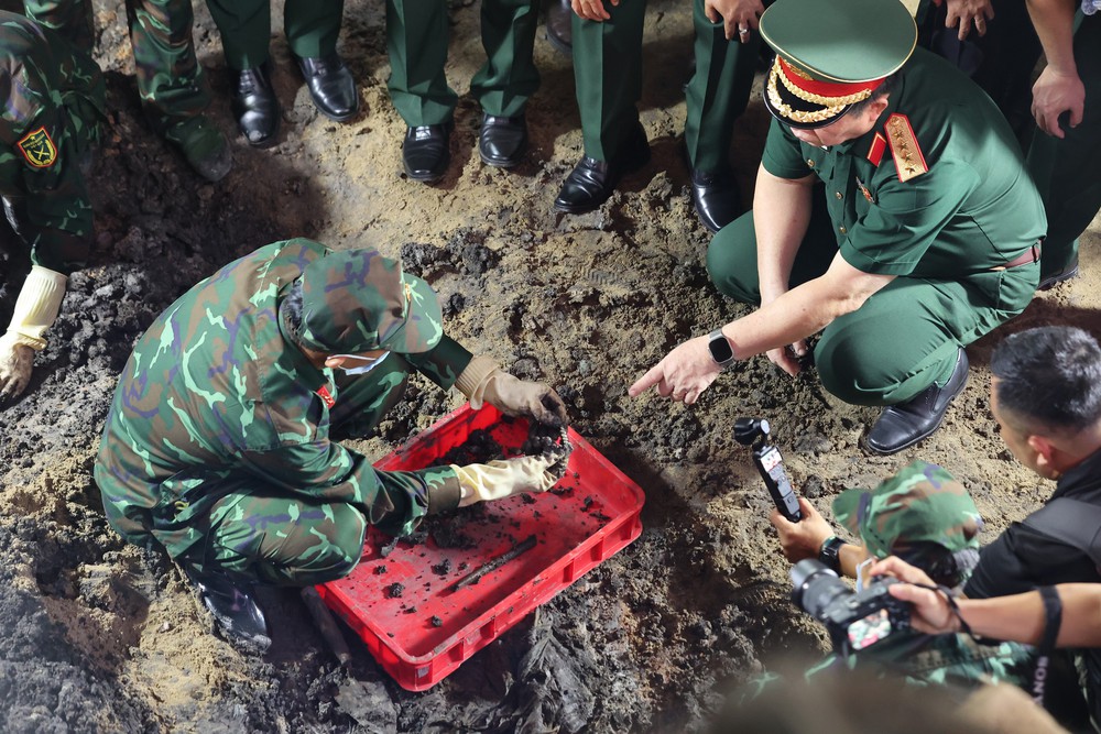Tổ Quốc tìm lại tên Anh - Ảnh 6.