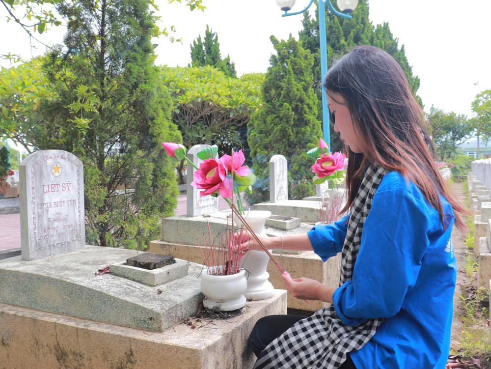 Tổ Quốc tìm lại tên Anh - Ảnh 14.