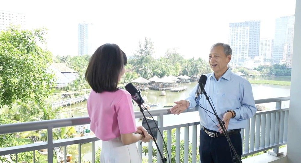 Người lái chuyến tàu ẩm thực trên đường ray bền vững sinh thái - Ảnh 3.