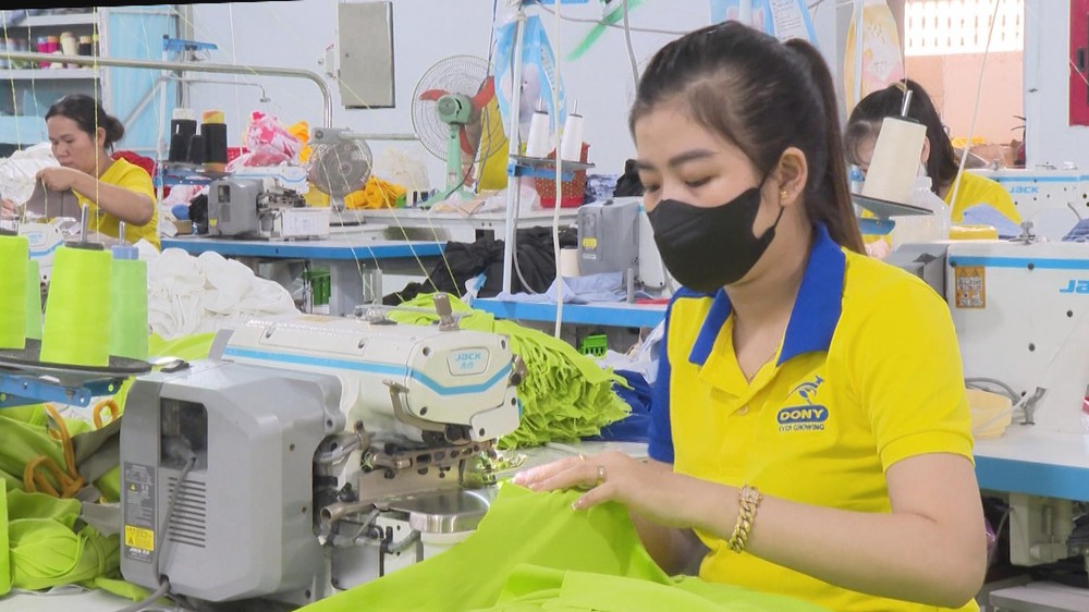FED tăng lãi suất: Áp lực tỷ giá và bài toán tăng trưởng TP. Hồ Chí Minh - Ảnh 8.