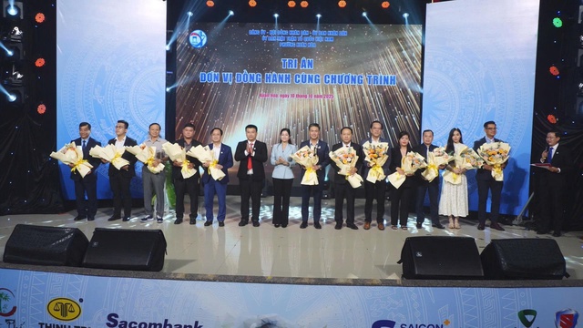 Phường Xuân Hòa phát động phong trào “Doanh nhân đồng hành vì cộng đồng” - Ảnh 2.