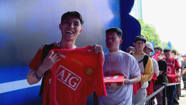 Huyền thoại Manchester United xuất hiện tại TP.HCM, cùng Tiger Beer truyền lửa đam mê bóng đá - Ảnh 5.