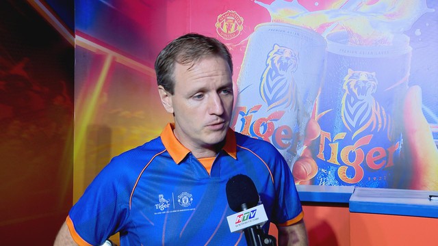 Huyền thoại Manchester United xuất hiện tại TP.HCM, cùng Tiger Beer truyền lửa đam mê bóng đá - Ảnh 6.