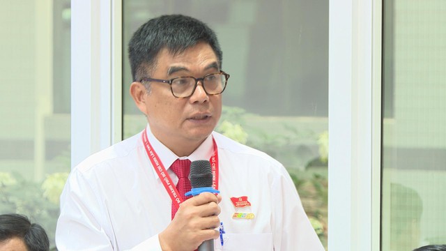 Nhiều vấn đề quan trọng phát triển kinh tế, xã hội của thành phố được các đại biểu thảo luận sôi nổi - Ảnh 3.