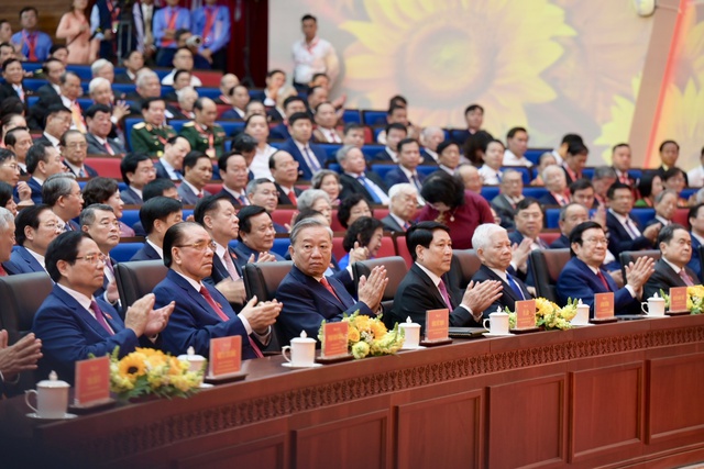 Toàn văn phát biểu khai mạc Đại hội đại biểu Đảng bộ TP. Hồ Chí Minh lần thứ I - Ảnh 2.