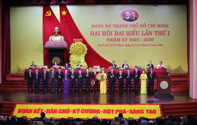 Kết quả phiên bế mạc Đại hội Đại biểu Đảng bộ Thành phố Hồ Chí Minh lần thứ I, nhiệm kỳ 2025 - 2030 - Ảnh 1.
