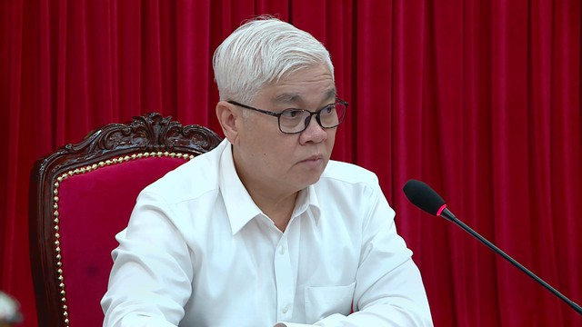 Trưởng đoàn ĐBQH TP. Hồ Chí Minh Nguyễn Văn Lợi tiếp công dân - Ảnh 2.