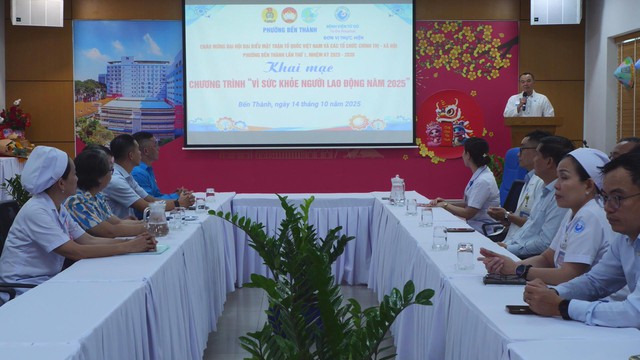 Phường Bến Thành khai mạc chương trình "Vì sức khỏe người lao động" năm 2025 - Ảnh 1.